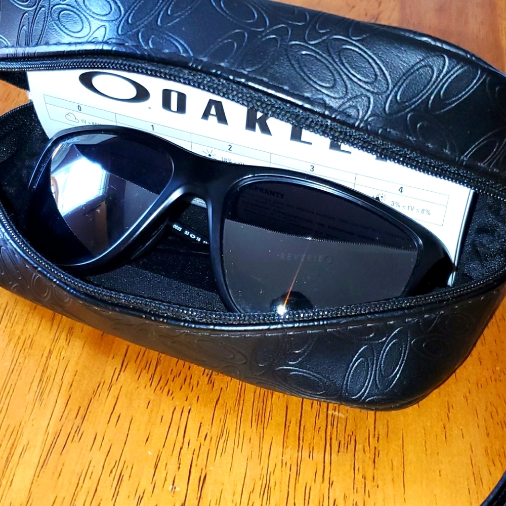 Oakley Reverie Prism polarized Black Sunglasses